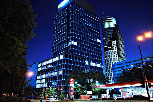 Yeni bir iş yeri Varşova Spire olduğunu. 