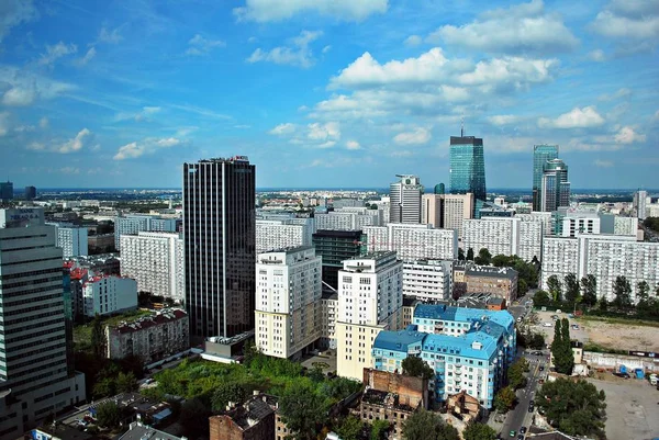 Varşova şehir merkezi havadan görünümü