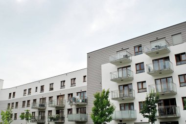 Modern, lüks apartman binası..