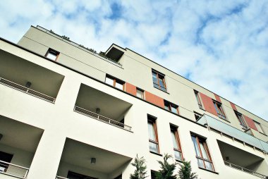 Modern, lüks apartman binası..