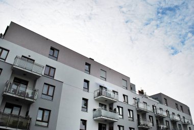 Modern, lüks apartman binası..