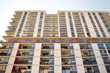 Modern, lüks apartman binası..