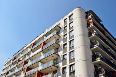 Modern, lüks apartman binası..