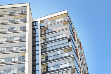 Modern, lüks apartman binası..