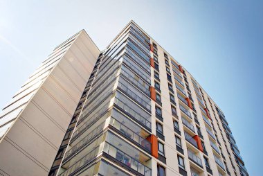 Modern, lüks apartman binası..