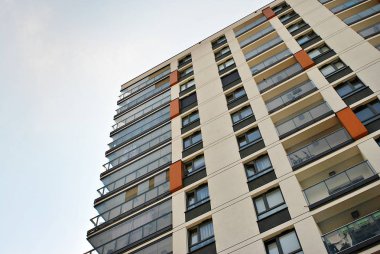 Modern, lüks apartman binası..