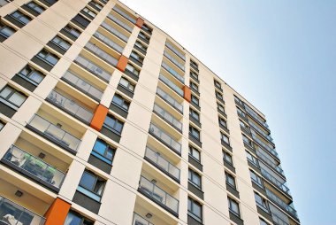 Modern, lüks apartman binası..