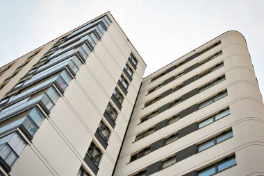 Modern, lüks apartman binası..