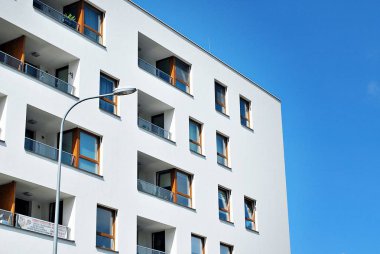 Modern, lüks apartman binası..