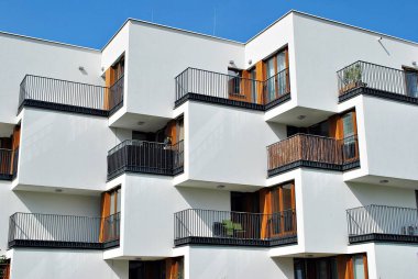 Modern, lüks apartman binası..