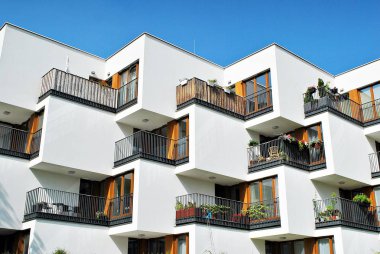 Modern, lüks apartman binası..