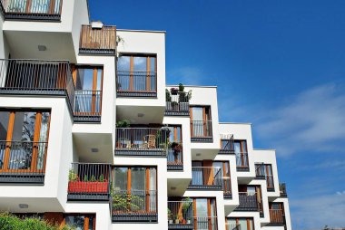 Modern, lüks apartman binası..