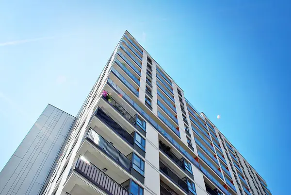 Modern, lüks apartman binası..