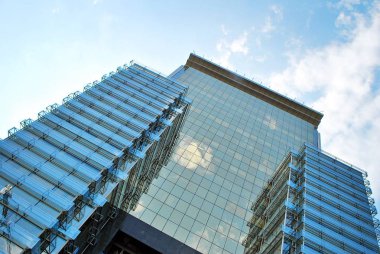 Modern ofis binası. Modern binanın mimari detaylar.