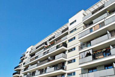 Modern, lüks apartman binası..