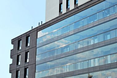 Modern, lüks apartman binası..