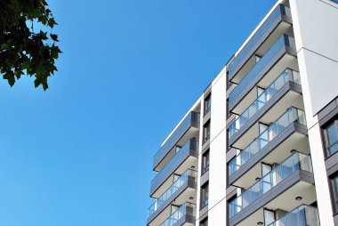 Modern, lüks apartman binası..