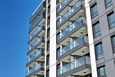 Modern, lüks apartman binası..
