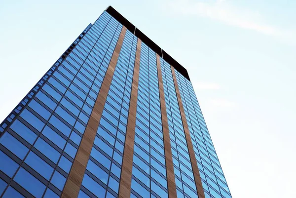 Modern, lüks apartman binası..