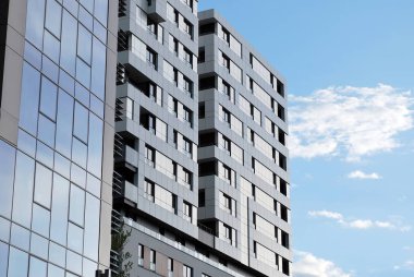 Modern, lüks apartman binası..