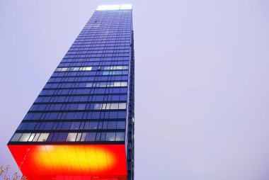 Modern, lüks apartman binası..