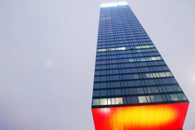 Modern, lüks apartman binası..