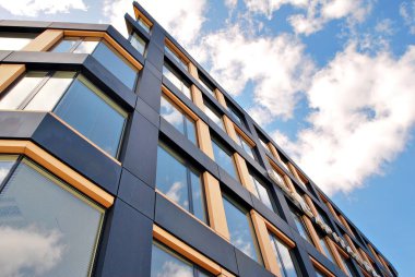Modern ofis binası. Modern binanın mimari detaylar