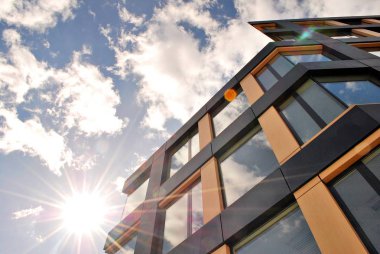 Modern ofis binası. Modern binanın mimari detaylar