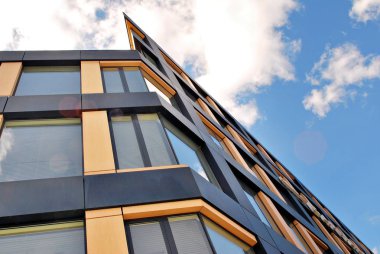 Modern ofis binası. Modern binanın mimari detaylar