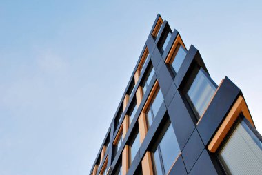 Modern ofis binası. Modern binanın mimari detaylar