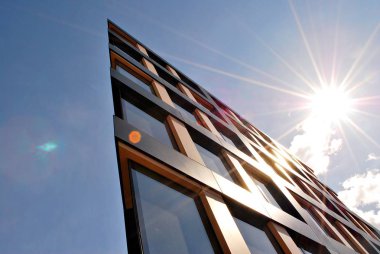 Modern ofis binası. Modern binanın mimari detaylar