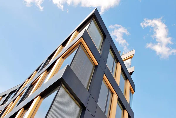 Modern ofis binası. Modern binanın mimari detaylar