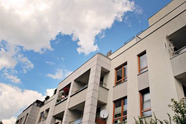 Modern, lüks apartman binası..