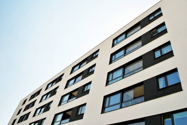 Modern, lüks apartman binası..