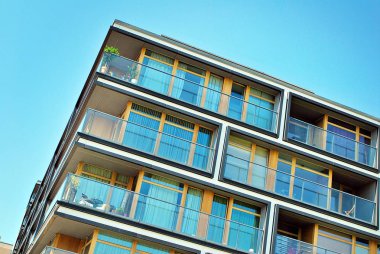  Modern, lüks apartman binası..