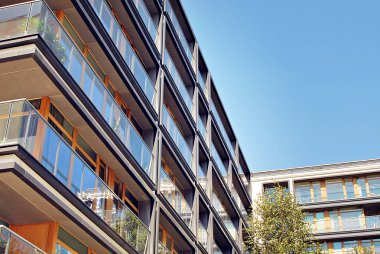 Modern, lüks apartman binası..