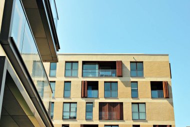  Modern, lüks apartman binası..