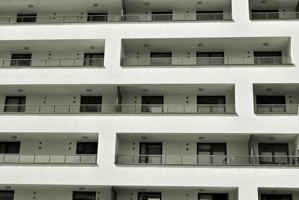 Modern, Luxury Apartment Building.Black and white. — Stock Photo, Image