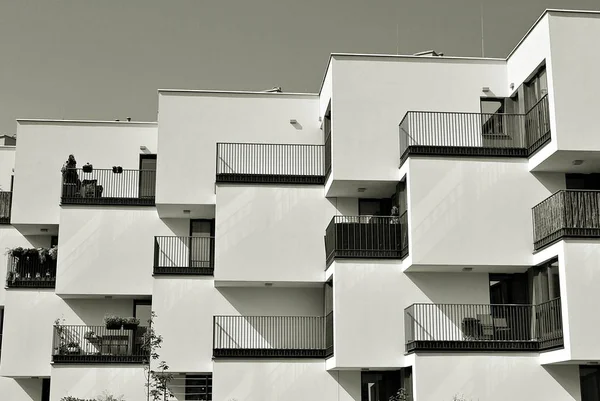 Moderne, luxe appartement Building.Black en wit. — Stockfoto