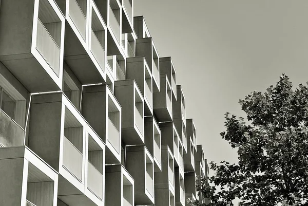 Modern, Luxury Apartment Building.Black and white. — Stock Photo, Image