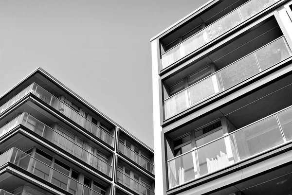 Moderno, Apartamento de luxo Building.Black e branco . — Fotografia de Stock