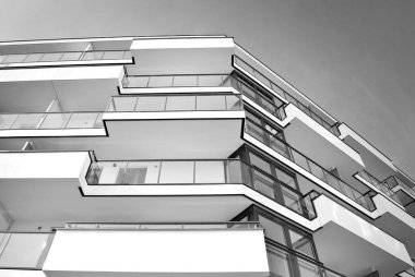 Modern apartman dış görünüşü. siyah ve beyaz.