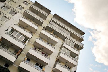 Modern apartman dış mimarisi