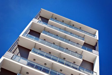 Modern apartman dış mimarisi