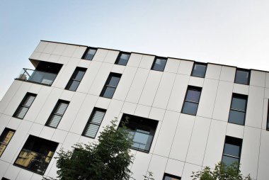 Modern apartman dış mimarisi