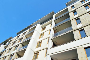 Modern, lüks apartman binası..