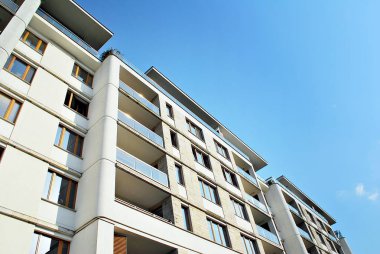 Modern, lüks apartman binası..