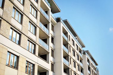 Modern, lüks apartman binası..