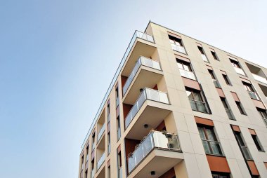 Modern, lüks apartman binası..