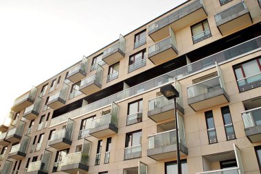 Modern, lüks apartman binası..